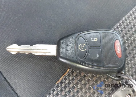 2013 Jeep Compass Latitude z USA, uszkodzony, nr VIN 1C4NJCEB7DD237498